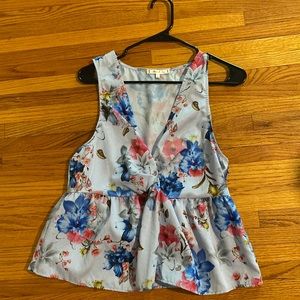 Never worn super cute tank